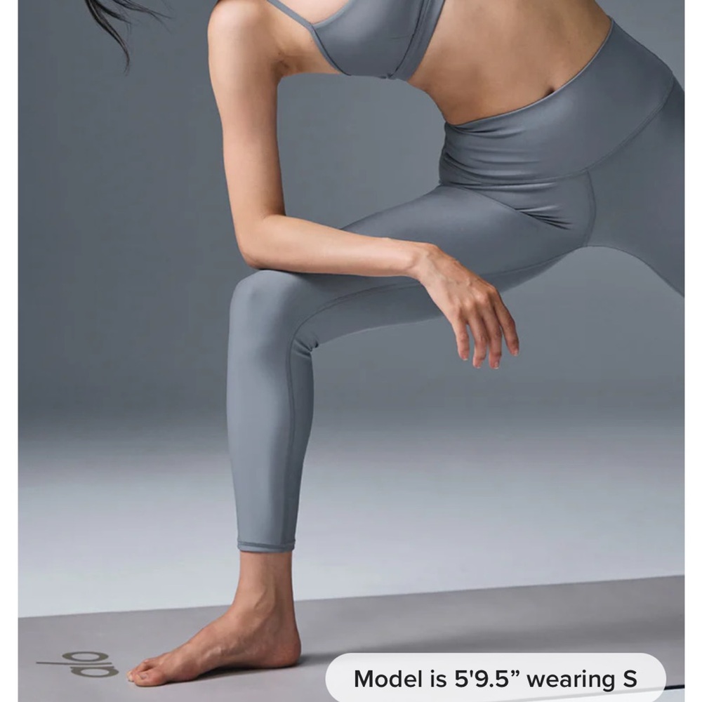 ALO Yoga Charcoal Activewear Top